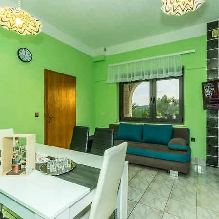 Apartments Villa Punta Royal Pirovac Room photo