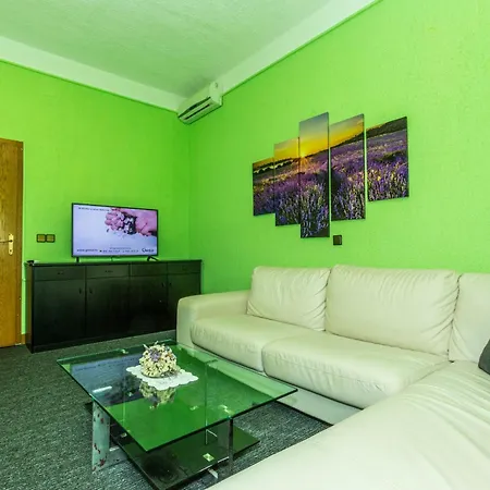 Apartments Villa Punta Royal Pirovac Room photo