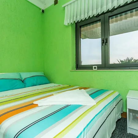 Apartments Villa Punta Royal Pirovac Room photo