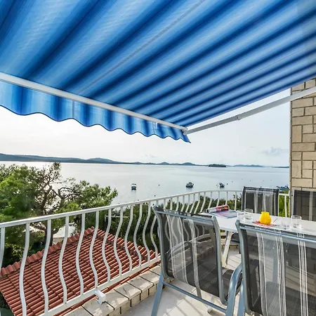 Apartments Villa Punta Royal Pirovac Room photo