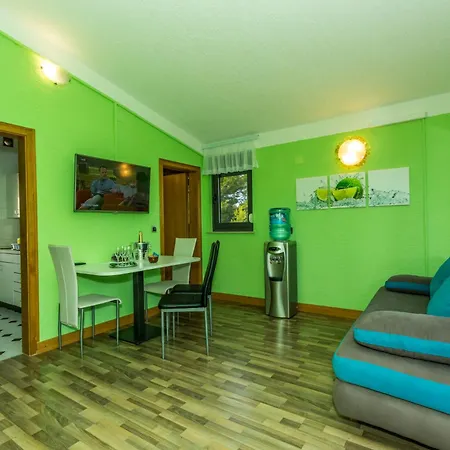 Apartments Villa Punta Royal Pirovac Room photo